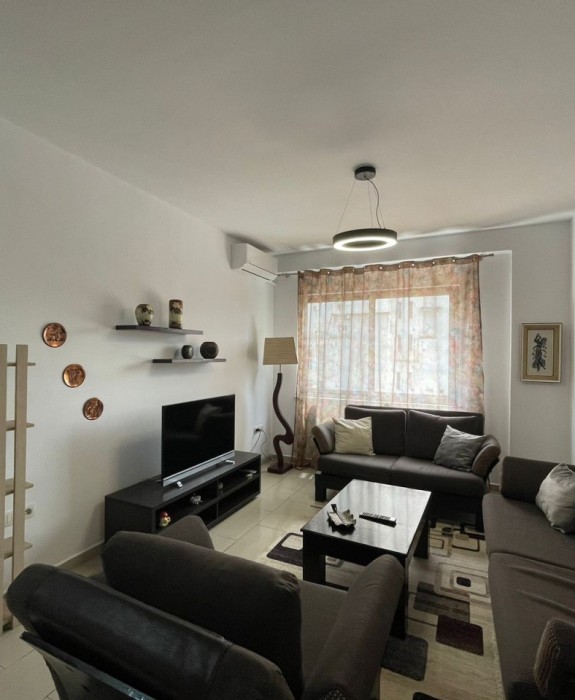 2 bedroom apartment for rent close to "Ekspozita Building", Tirane